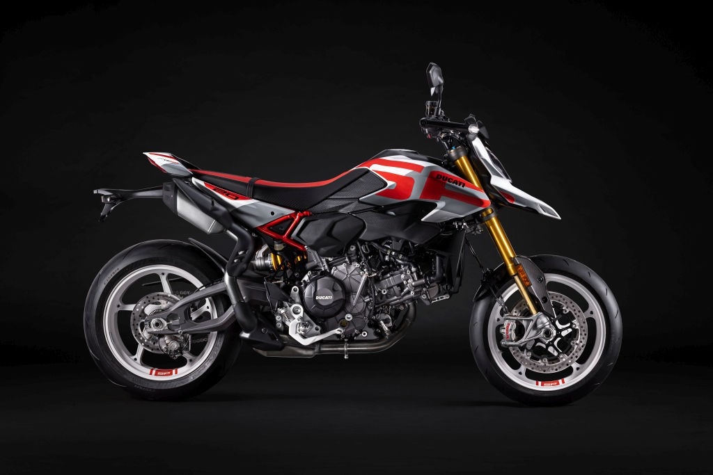 Ducati Hypermotard V2: potenza e leggerezza